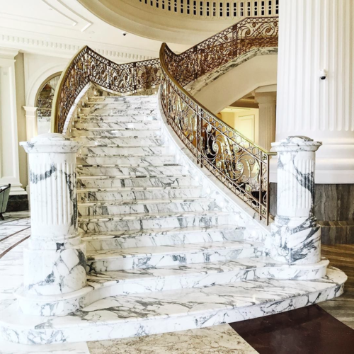 Применение мрамора в строительстве (лестницы)